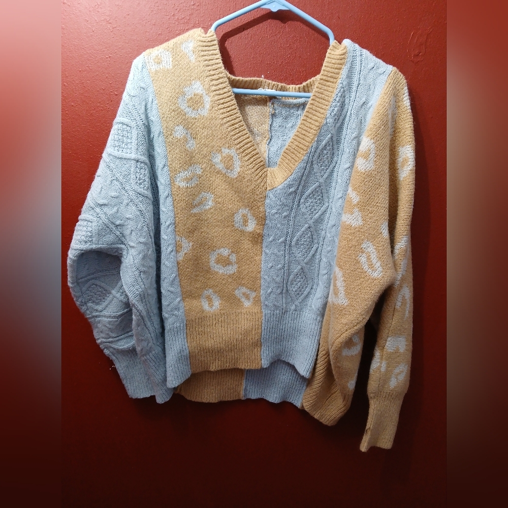 Two-Tone V-Neck Women Sweater